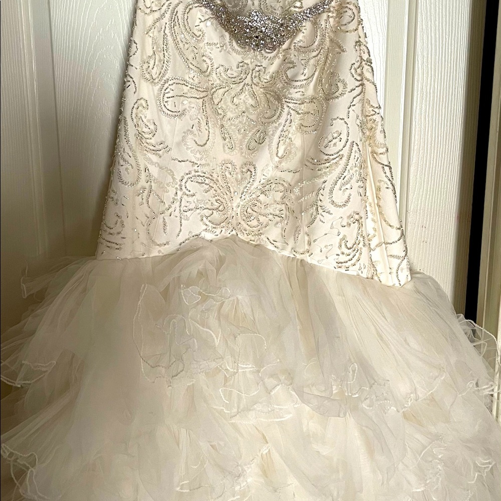 Gorgeous, Statement Dress! Absolutely Beautiful,O… - image 2